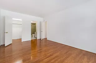 8210 Elmwood Ave, Skokie, IL 60077 - Photo 12