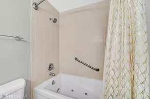 920 Surrey Dr, Schaumburg, IL 60193 - Photo 20