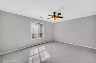 920 Surrey Dr, Schaumburg, IL 60193 - Photo 22