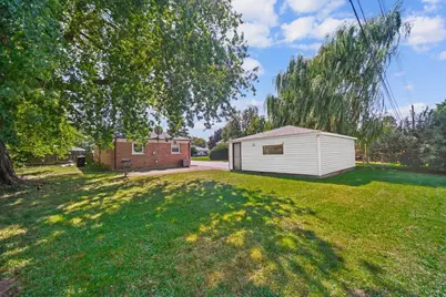 6404 W 85th Place, Burbank, IL 60459 - Photo 4