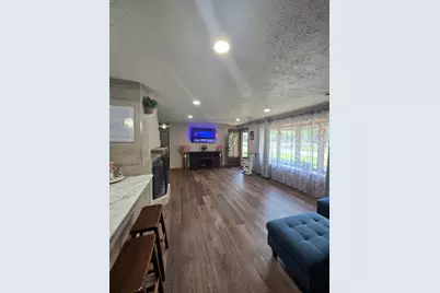 1939 Weston Lane, Schaumburg, IL 60193 - Photo 2