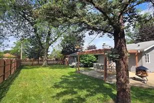 1939 Weston Ln, Schaumburg, IL 60193 - Photo 20