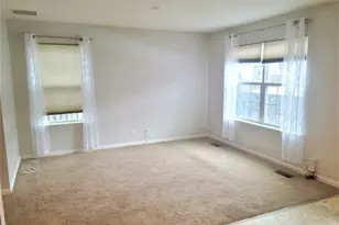 2573 Carlisle Ln, Hampshire, IL 60140 - Photo 4