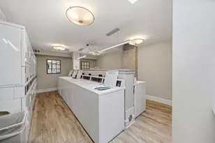 841 N York St, Elmhurst, IL 60126 - Photo 14