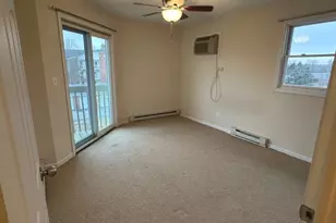 1363 Cunat Ct, Lake in the Hills, IL 60156 - Photo 8