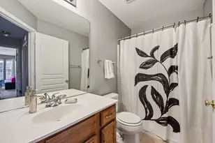 906 Elizabeth Dr, Streamwood, IL 60107 - Photo 18