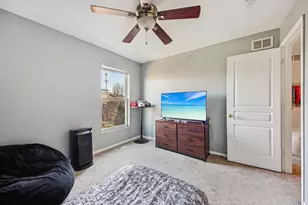 906 Elizabeth Dr, Streamwood, IL 60107 - Photo 20