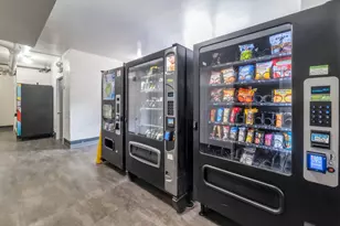 2909 N Sheridan Rd, Chicago, IL 60657 - Photo 18