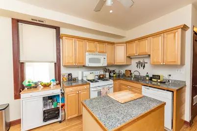 4612 N Claremont Avenue, Chicago, IL 60625 - Photo 4