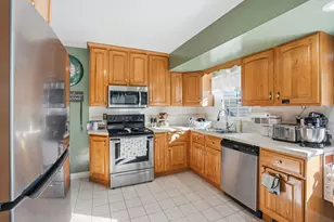 33 Blackhawk Hills Ct, Rock Island, IL 61201 - Photo 6