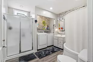 33 Blackhawk Hills Ct, Rock Island, IL 61201 - Photo 8