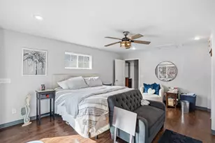 33 Blackhawk Hills Ct, Rock Island, IL 61201 - Photo 10