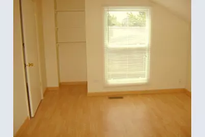 2010 S Comanche Trail #0, Round Lake Beach, IL 60073 - Photo 6