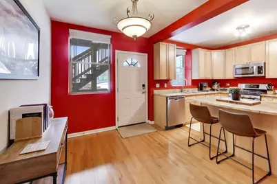 6251 N Magnolia Avenue #2, Chicago, IL 60660 - Photo 8