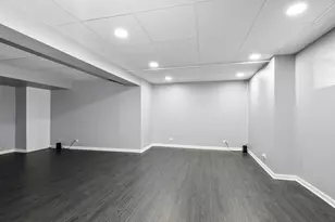 7805 Natchez Ave, Burbank, IL 60459 - Photo 16