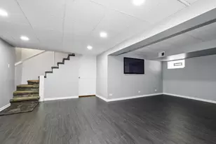 7805 Natchez Ave, Burbank, IL 60459 - Photo 14