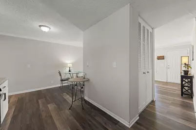 16 Spring Garden Drive, Montgomery, IL 60538 - Photo 8