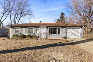 16 Spring Garden Dr, Montgomery, IL 60538 - Photo 1