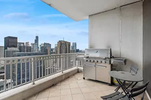 [Address not provided], Chicago, IL 60611 - Photo 10