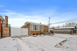 12943 S Manistee Ave, Chicago, IL 60633 - Photo 2