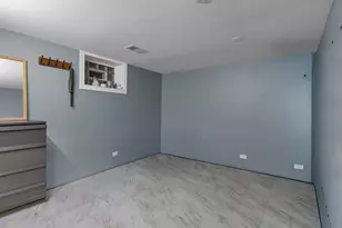 6756 N Keating Ave, Lincolnwood, IL 60712 - Photo 24