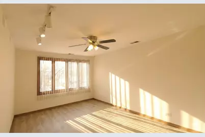 445 W 37th Street #1, Chicago, IL 60609 - Photo 6