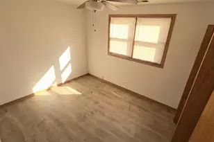 445 W 37th St, Chicago, IL 60609 - Photo 12