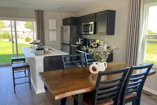 3703 Stockton Dr, Joliet, IL 60436 - Photo 4