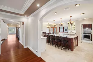 719 Midwest Club Pkwy, Oak Brook, IL 60523 - Photo 10