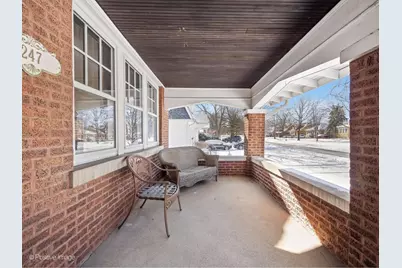247 S Oakland Grove, Elmhurst, IL 60126 - Photo 2