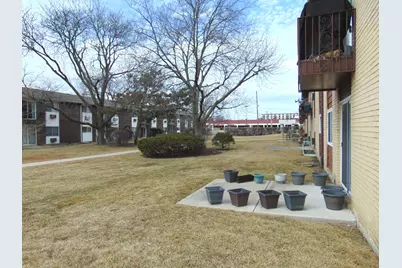 9588 N Terrace Place #208H, Des Plaines, IL 60016 - Photo 16