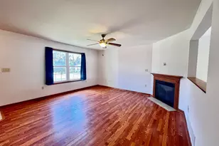 934 Evans St, Ottawa, IL 61350 - Photo 8