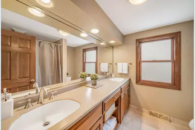 1530 E Fleming Drive S, Arlington Heights, IL 60004 - Photo 24