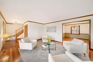 1530 E Fleming Dr S, Arlington Heights, IL 60004 - Photo 2