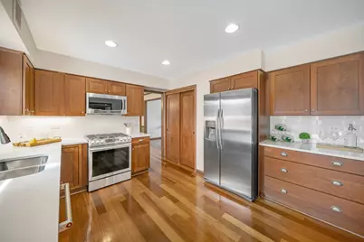 1530 E Fleming Drive S, Arlington Heights, IL 60004 - Photo 8