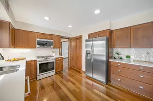 1530 E Fleming Dr S, Arlington Heights, IL 60004 - Photo 8