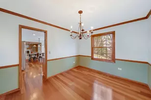 1530 E Fleming Dr S, Arlington Heights, IL 60004 - Photo 4