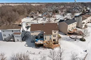 69 Telluride Ct, Gilberts, IL 60136 - Photo 2