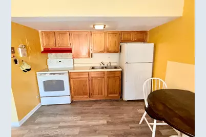 1160 W 18th Street #GW, Broadview, IL 60155 - Photo 6