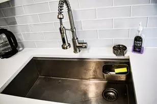 945 Commonwealth Ct, Vernon Hills, IL 60061 - Photo 6