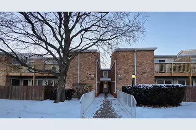 1930 Kenilworth Circle #E, Hoffman Estates, IL 60169 - Photo 1