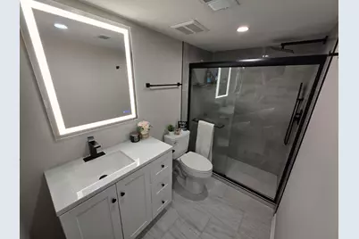 1930 Kenilworth Circle #E, Hoffman Estates, IL 60169 - Photo 10