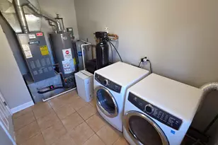 1010 Cassie Dr, Joliet, IL 60435 - Photo 10