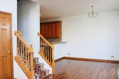 2598 Hillsboro Boulevard, Aurora, IL 60503 - Photo 4