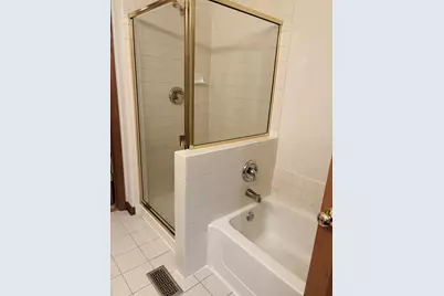 2598 Hillsboro Boulevard, Aurora, IL 60503 - Photo 14