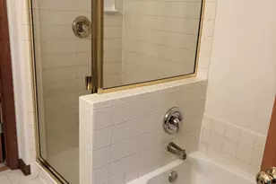 2598 Hillsboro Blvd, Aurora, IL 60503 - Photo 14