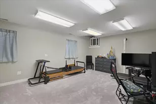 1571 Amos Bennett St, Grayslake, IL 60030 - Photo 24