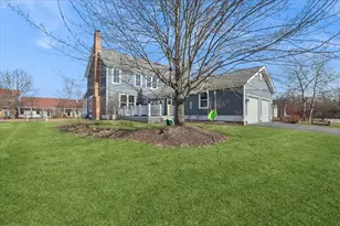 1571 Amos Bennett St, Grayslake, IL 60030 - Photo 26