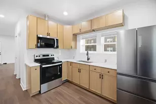 1942 Elmwood Ave, Berwyn, IL 60402 - Photo 4