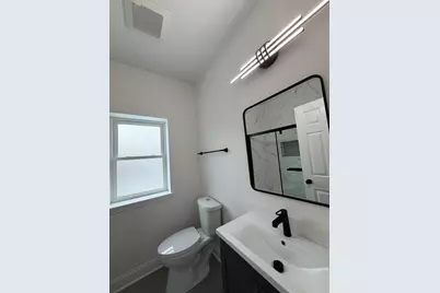 1942 Elmwood Avenue #1R, Berwyn, IL 60402 - Photo 6